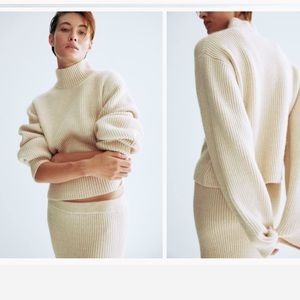 TAGS ON H&M Rib-knit Mock Turtleneck Sweater